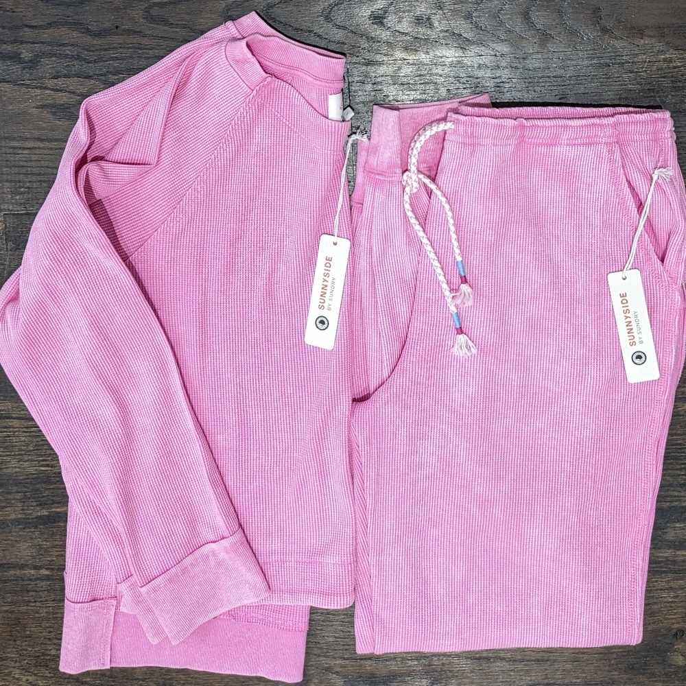 New 2pc Sunnyside Sundry Pink Waffle Set LARGE